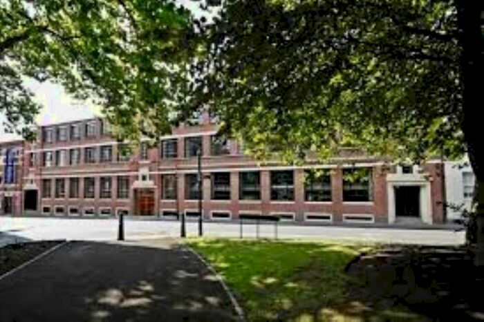 Studio For Sale In St Pauls Place, St Pauls Square, Birmingham, B3