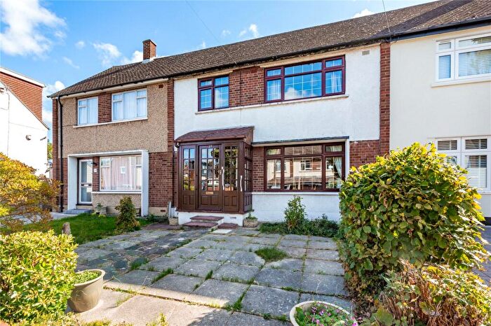 3 Bedroom Terraced House For Sale In Plough Rise, Upminster, RM14