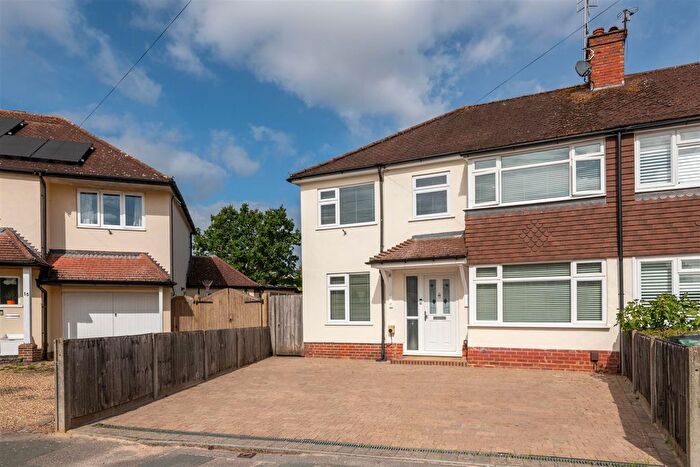 5 Bedroom Semi Detached House For Sale In Matthews Street, Reigate, RH2