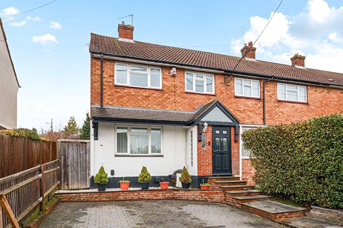 3 Bedroom End Of Terrace House For Sale In Fens Way, Swanley, Kent, BR8