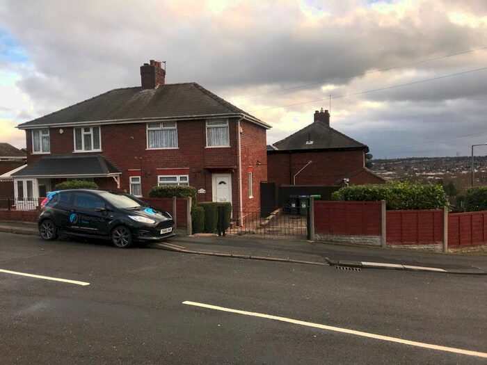 3 Bedroom Semi-Detached House To Rent In Newhall Road, Rowely Regis, Bedroom Semi Detached, B65