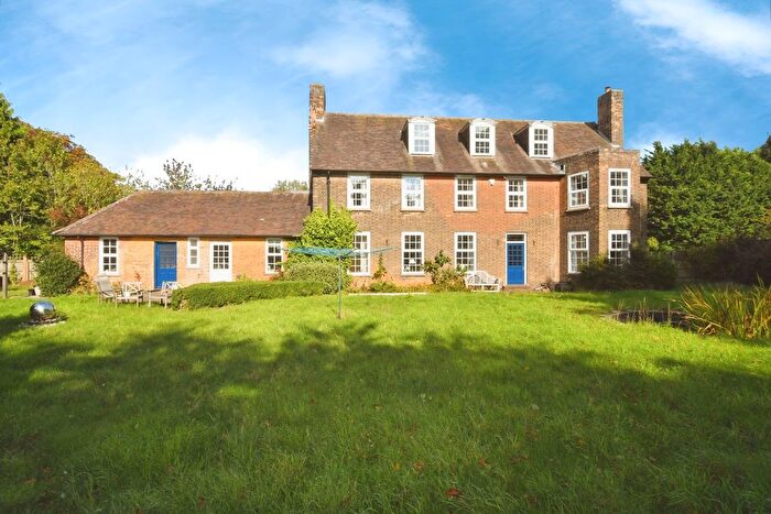 6 Bedroom Detached House For Sale In Lancaster Green, Hemswell Cliff, Gainsborough, DN21