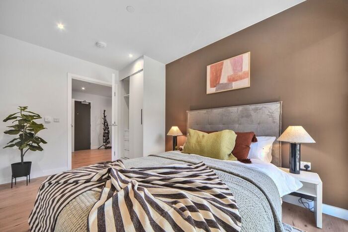 1 Bedroom Flat To Rent In Uncle, Deptford, SE8