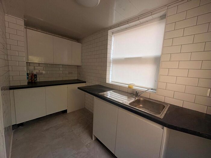 1 Bedroom Flat To Rent In Elm Road, Seaforth, L21