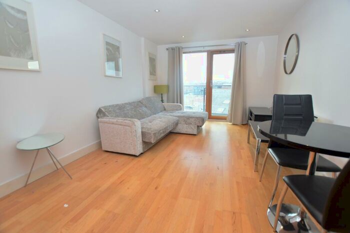 1 Bedroom Apartment To Rent In Clarence House Leeds Dock, LS10