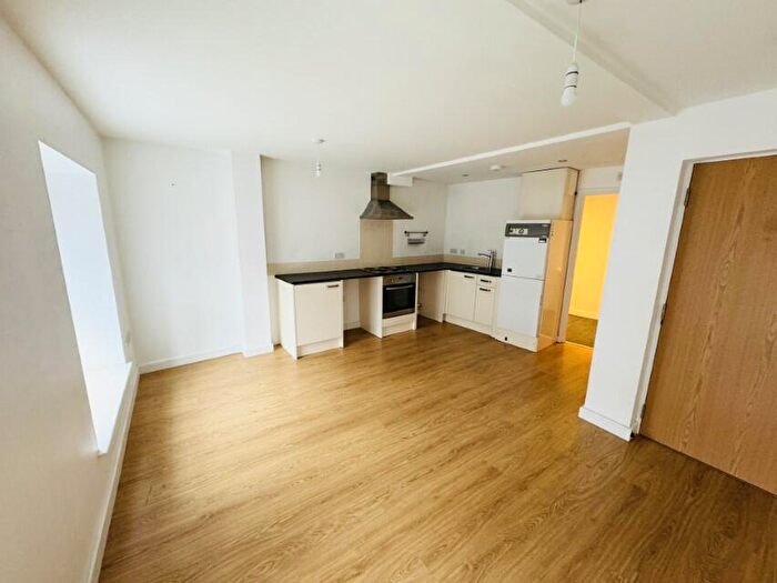 1 Bedroom Flat To Rent In High Street, Bromsgrove, B61