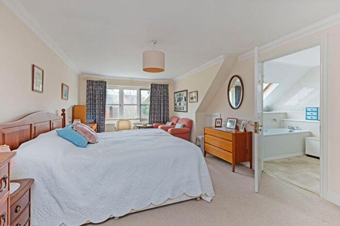 2 Bedroom Cottage For Sale In St. Marys Court, Beaconsfield, HP9