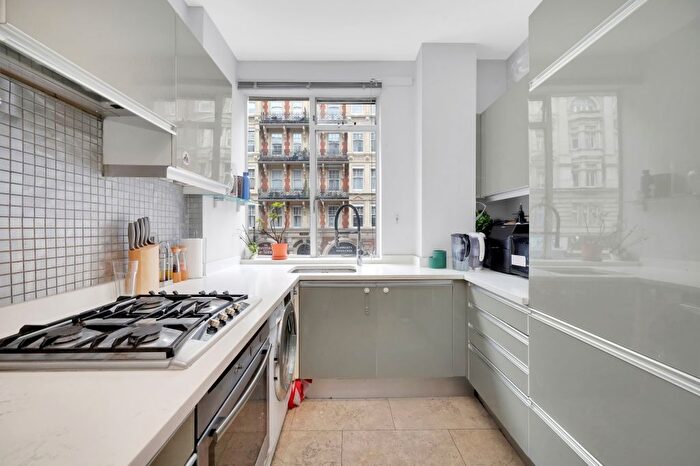 2 Bedroom Flat To Rent In Southampton Row, London, WC1B