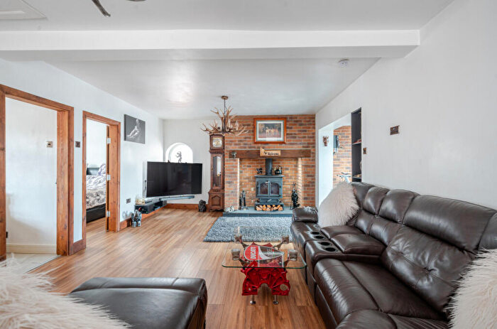 2 Bedroom Bungalow For Sale In Wild Hill, Sutton-in-Ashfield, Nottinghamshire, NG17