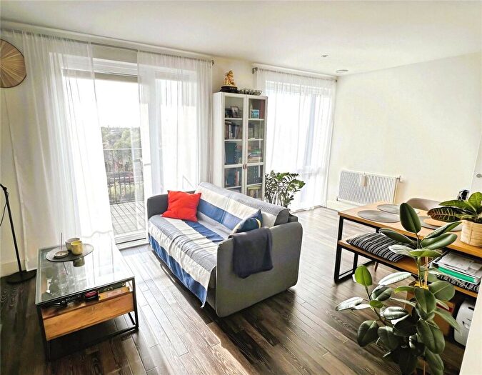 1 Bedroom Flat For Sale In Moulding Lane, London, SE14