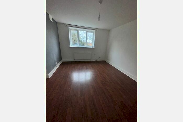 1 Bedroom Flat To Rent In Albert Road, London, SE25