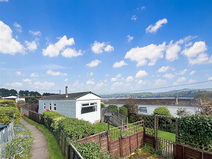 1 Bedroom Mobile/park Home For Sale In Orchard View Wear Farm, Newton Road, Bishopsteignton, Teignmouth, TQ14
