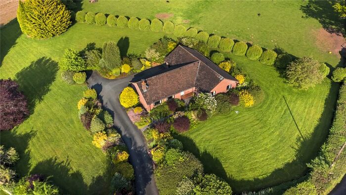 4 Bedroom Bungalow For Sale In College Lane, Trefecca, Brecon, Powys, LD3