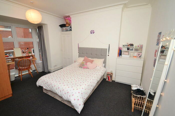 6 Bedroom Detached House To Rent In Heaton Road, Withington, Manchester, M20