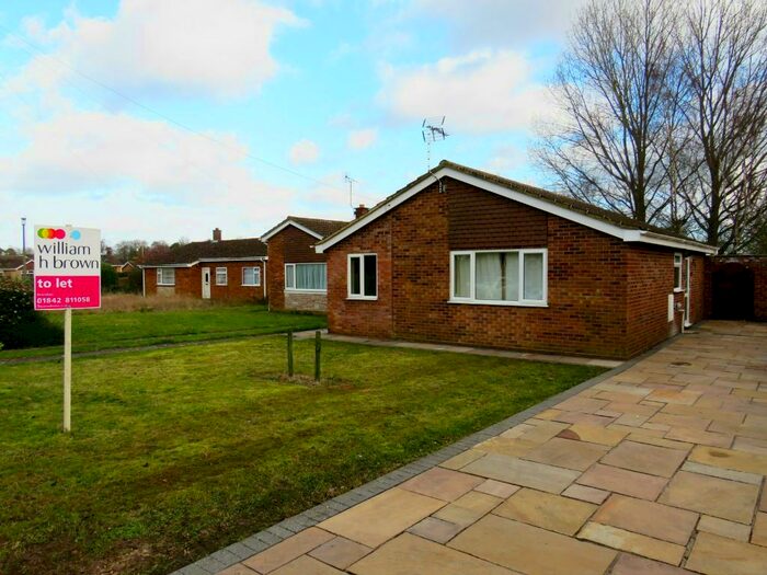 3 Bedroom Bungalow To Rent In Angerstein Close, Weeting, Brandon, IP27