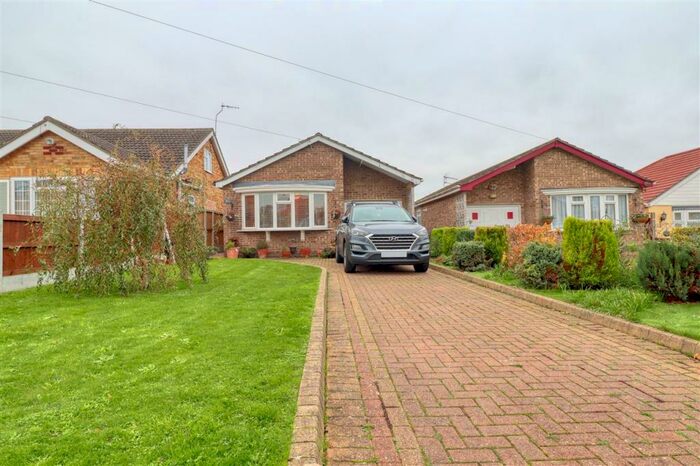 3 Bedroom Bungalow For Sale In Gorse Lane, Great Clacton, CO15