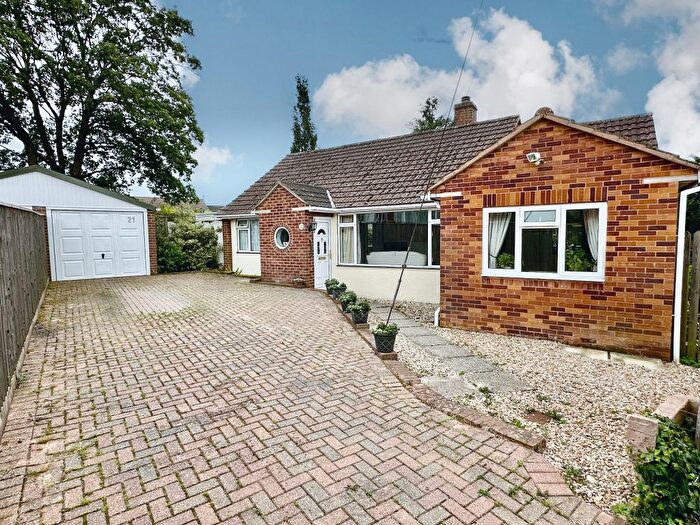 3 Bedroom Bungalow For Sale In Woodbury, Exeter, EX5