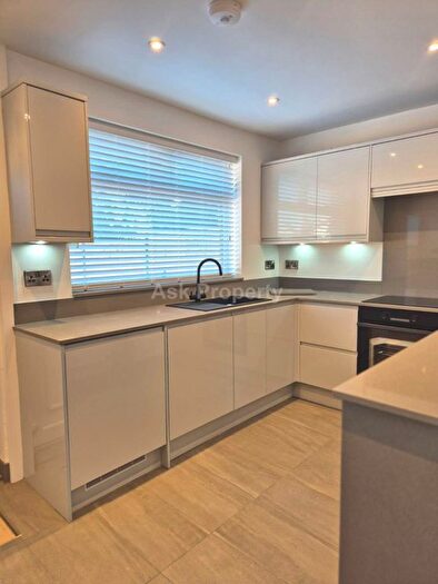 3 Bedroom Semi-Detached House To Rent In Bonser Gardens, Nottingham, NG17