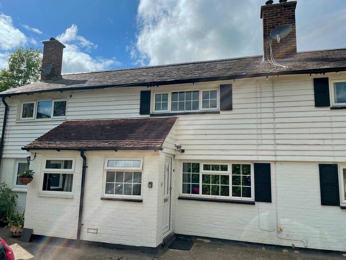 1 Bedroom Cottage To Rent In Tonbridge Road, East Peckham, Tonbridge, TN12