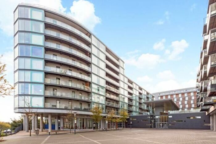 1 Bedroom Flat To Rent In Station Approach, Hayes, UB3