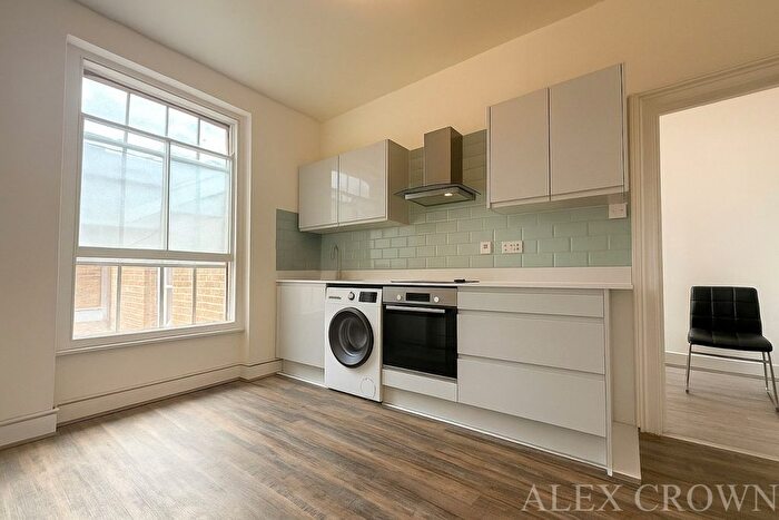 4 Bedroom Maisonette To Rent In The Broadway, Crouch End, N8