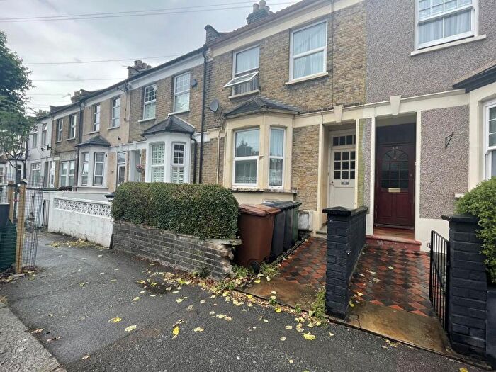 1 Bedroom Flat To Rent In Newport Road, Leyton, London, E10