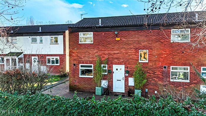 3 Bedroom End Of Terrace House For Sale In Pennymoor Road, Wilnecote, Tamworth, Staffordshire, B77