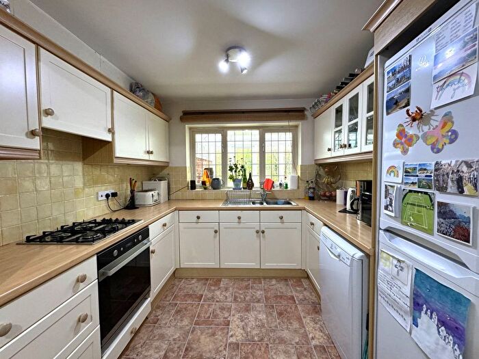 3 Bedroom End Of Terrace House For Sale In Albion Road, Marden, Tonbridge, TN12