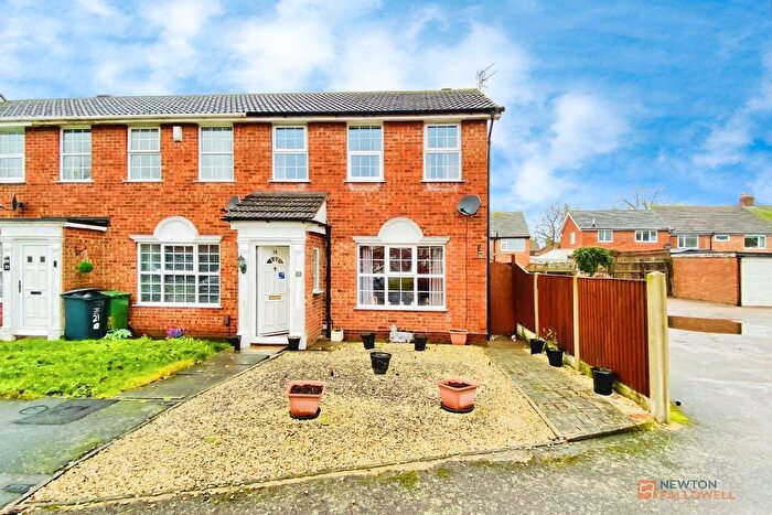 2 Bedroom End Of Terrace House For Sale In Cranmer Drive, Syston, LE7