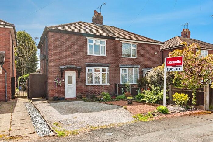 3 Bedroom Semi-Detached House For Sale In Craddock Road, Stafford, ST16