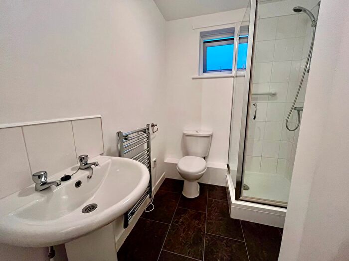 1 Bedroom Flat To Rent In Shields Road, Gateshead, NE10