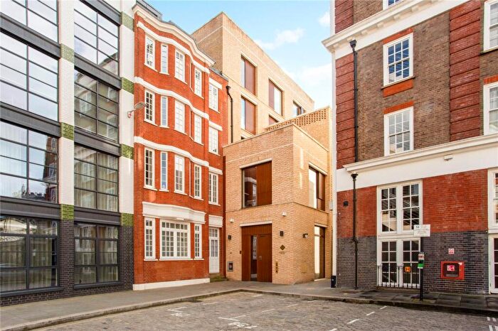2 Bedroom Apartment For Sale In Bartholomew Close, London, EC1A