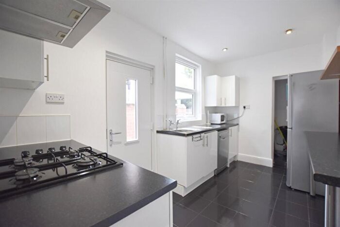 3 Bedroom Terraced House To Rent In Paton Street, Leicester, LE3