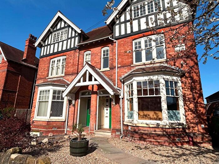 2 Bedroom Flat To Rent In Linden Road, Bournville, Birmingham, B30