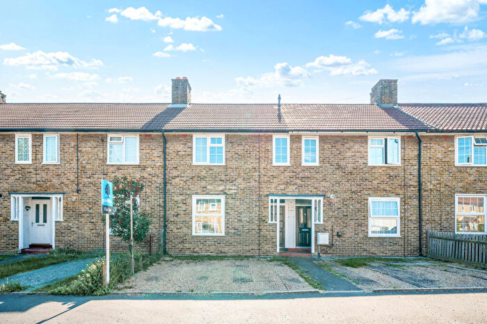 2 Bedroom Terraced House For Sale In Dorchester Road, Morden, SM4