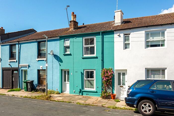 3 Bedroom Terraced House For Sale In Cobden Road, Brighton, BN2
