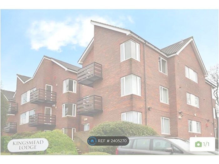 2 Bedroom Flat To Rent In Cedar Road, Sutton, SM2