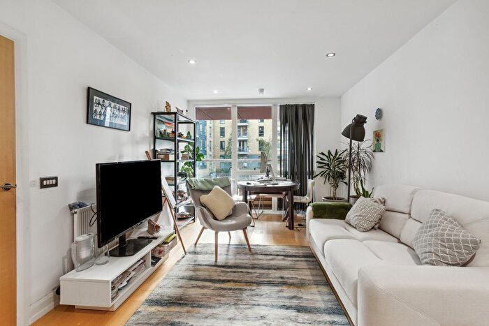 1 Bedroom Flat To Rent In Kingsland Road, Haggerston, E8