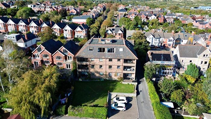 2 Bedroom Apartment For Sale In Spa Road, Weymouth, DT3