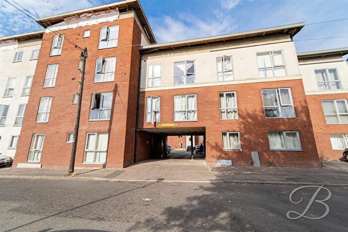 2 Bedroom Flat For Sale In Stockwell Gate, Mansfield, NG18