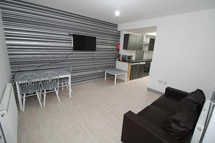 2 Bedroom Apartment To Rent In Christchurch Street-Flat, Preston, PR1