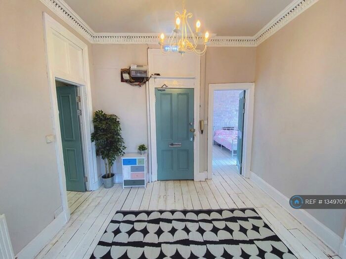 4 Bedroom Flat To Rent In Harvie Street, Glasgow, G51