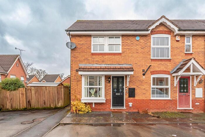 2 Bedroom End Of Terrace House To Rent In Charterhouse Drive, Solihull, B91