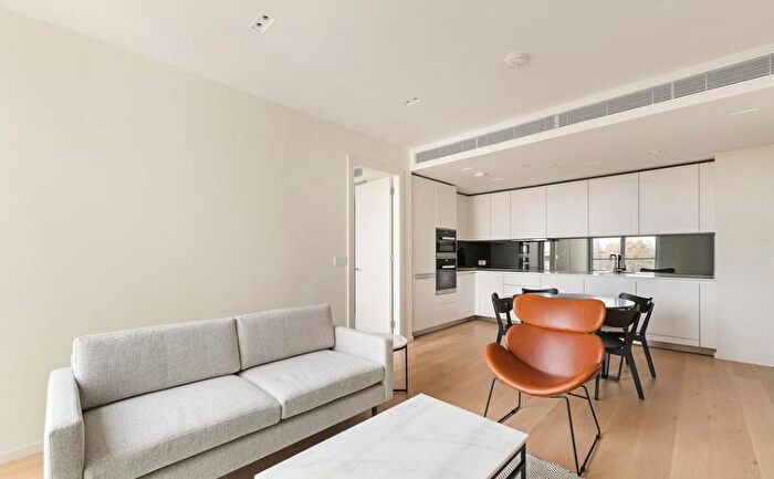 3 Bedroom Flat To Rent In Trinity Way, Acton, London, W3