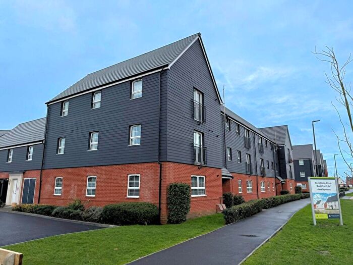 2 Bedroom Apartment For Sale In Foxtail Close, Broughton, Aylesbury, HP22