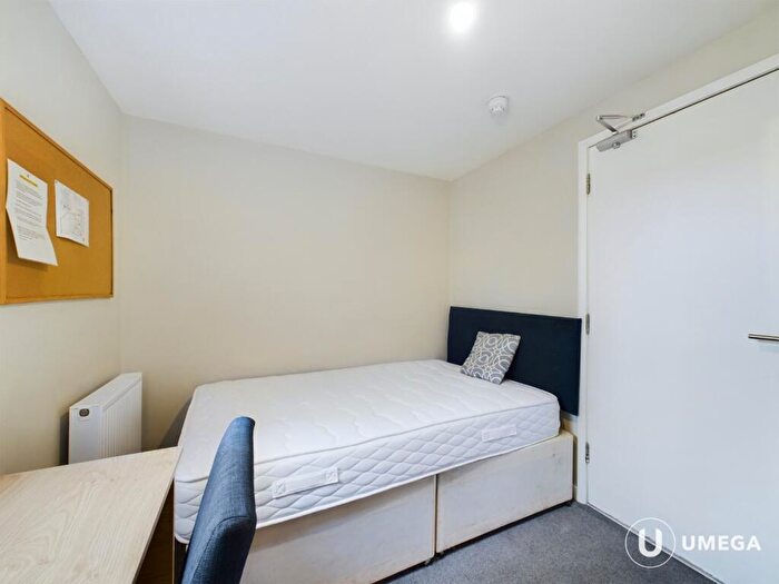 1 Bedroom Apartment To Rent In West Adam Street, South Side, Edinburgh, EH8