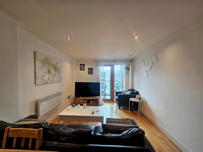 2 Bedroom Apartment To Rent In Mackenzie House Chadwick Street Leeds, LS10