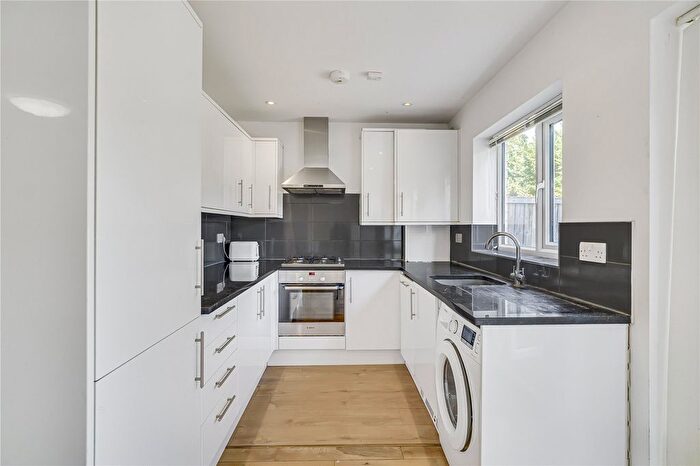 4 Bedroom Detached House To Rent In Whitlock Drive, London, SW19