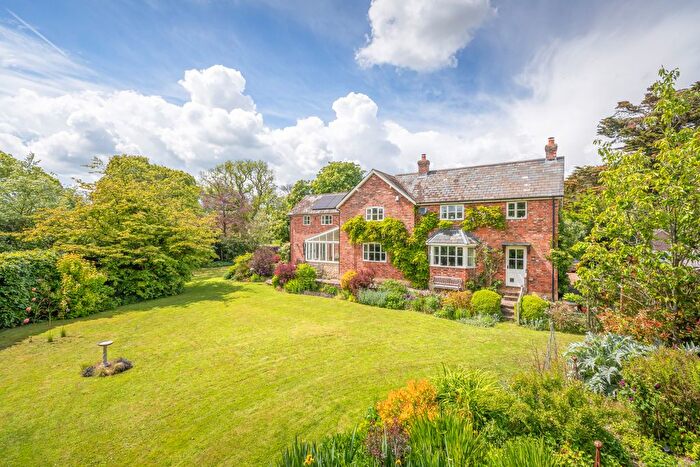 4 Bedroom Detached House For Sale In Hammoon, Sturminster Newton, Dorset, DT10