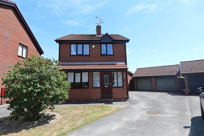 5 Bedroom Detached House For Sale In Spencer Close, Cottingham, HU16